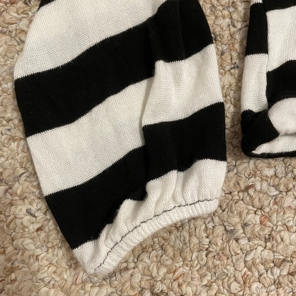 Charlotte Russe striped crop top - Picture 2 of 4